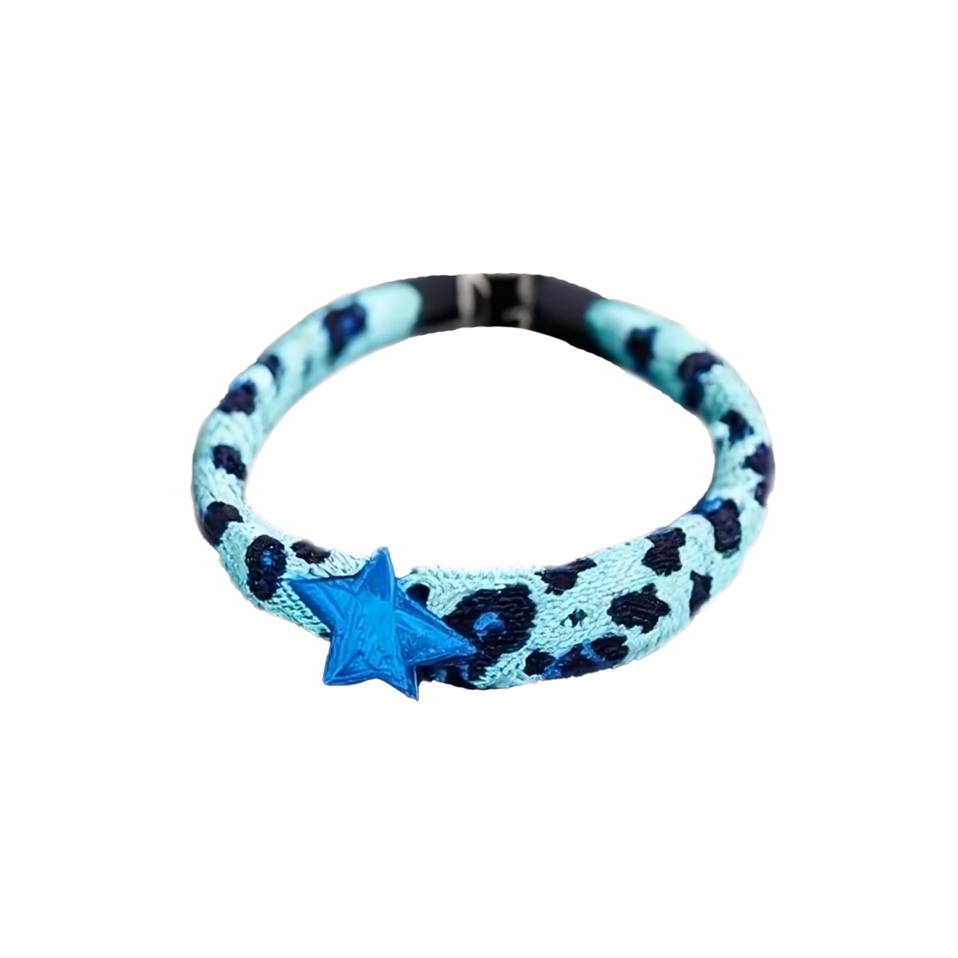 Elegante diadema azul real.
