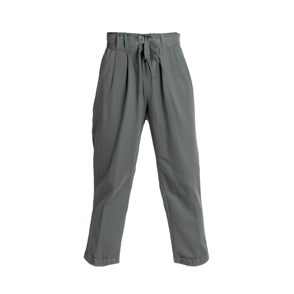 Pantalones de lino de corte relajado.